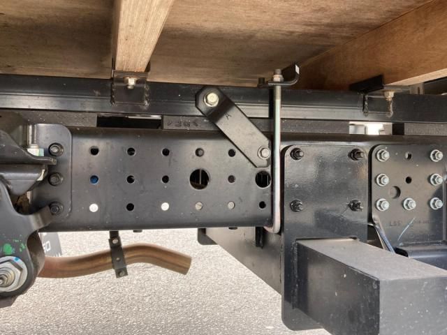 MITSUBISHI CANTER 2023