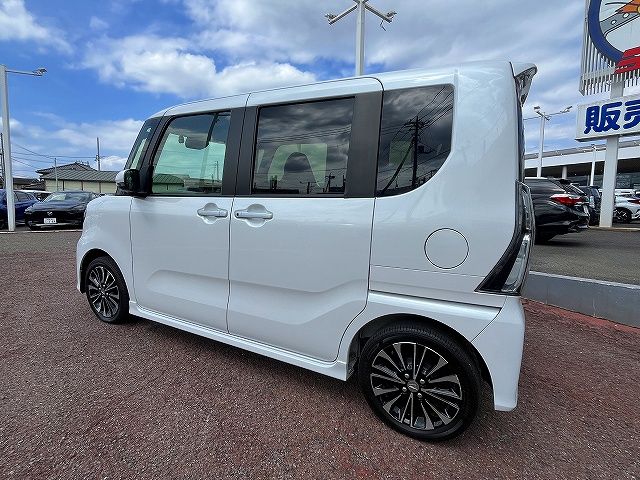 DAIHATSU TANTO CUSTOM 2020