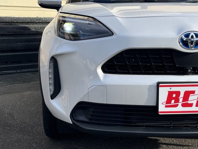 TOYOTA YARIS CROSS HYBRID 2023