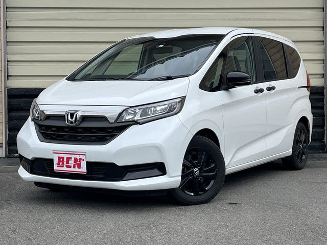 HONDA FREED HYBRID 2023