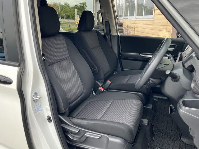 HONDA FREED HYBRID 2023