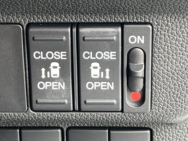 HONDA FREED HYBRID 2023