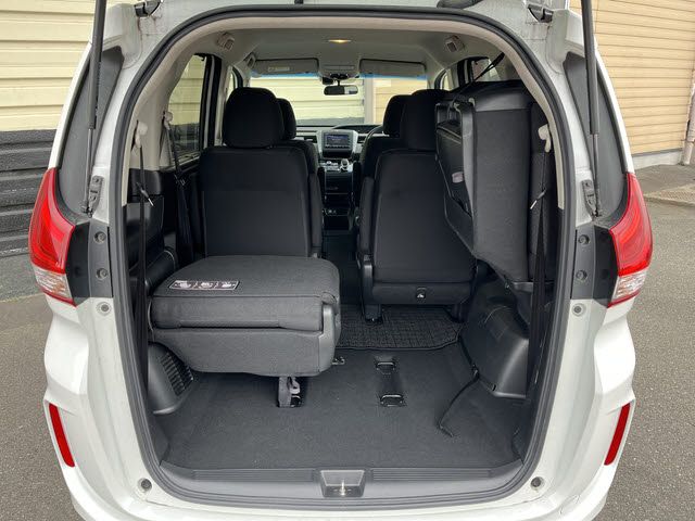 HONDA FREED HYBRID 2023