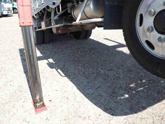 MITSUBISHI FUSOU FIGHTER 2013