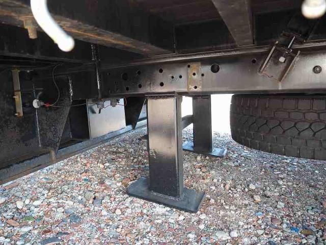 MITSUBISHI FUSOU FIGHTER 2013