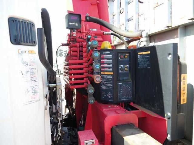 MITSUBISHI FUSOU FIGHTER 2013