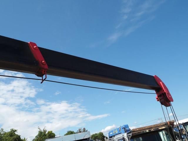 MITSUBISHI FUSOU FIGHTER 2013