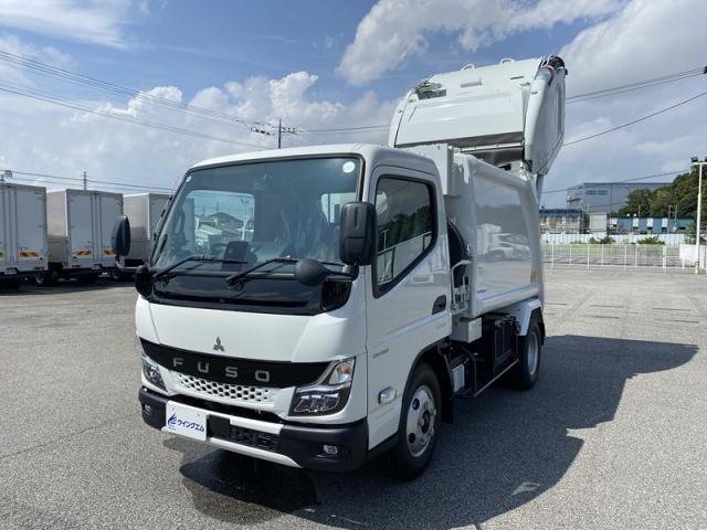 MITSUBISHI CANTER 2025