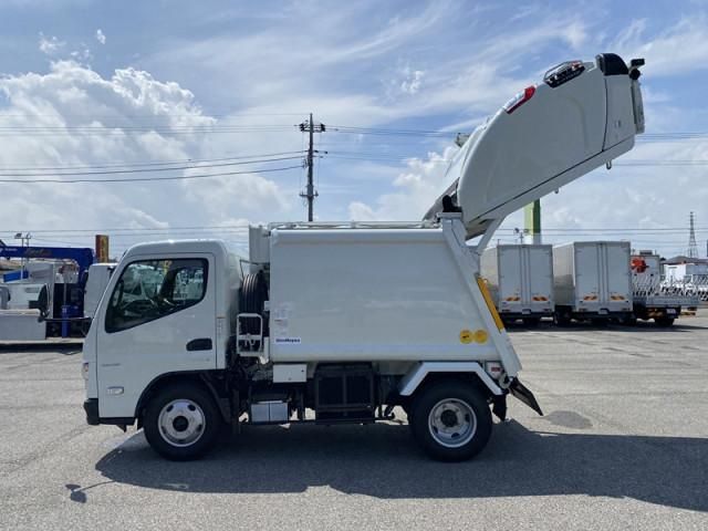 MITSUBISHI CANTER 2025