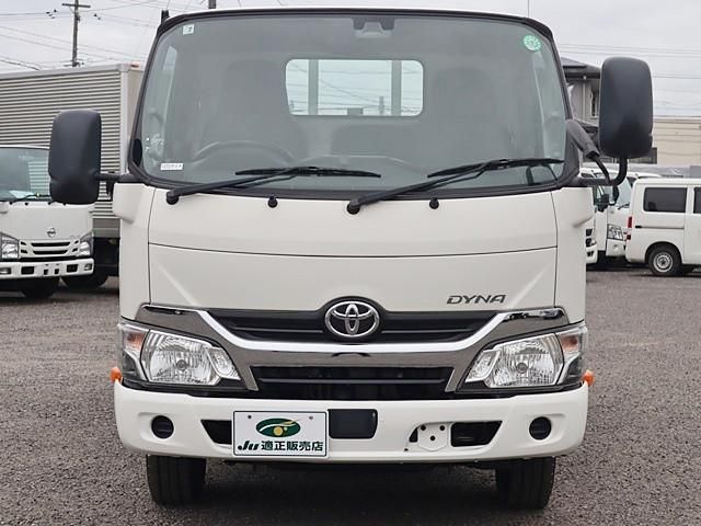 TOYOTA DYNA 2018