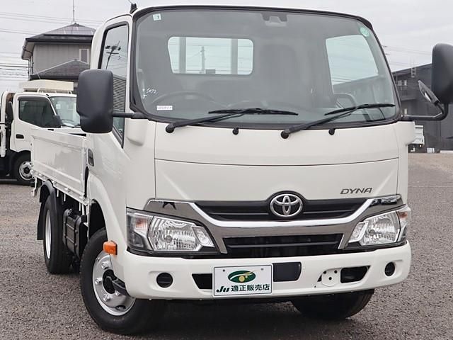 TOYOTA DYNA 2018
