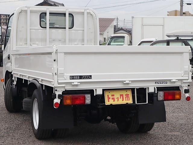 TOYOTA DYNA 2018