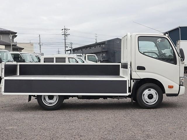 TOYOTA DYNA 2018