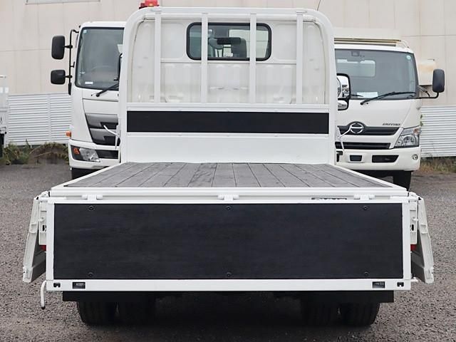 TOYOTA DYNA 2018