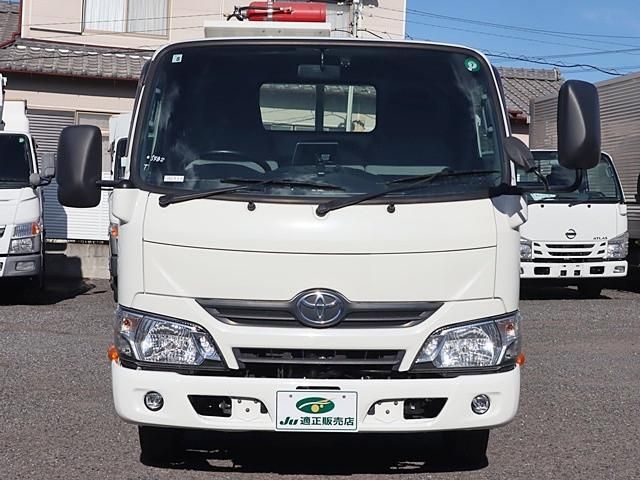 TOYOTA DYNA 2020