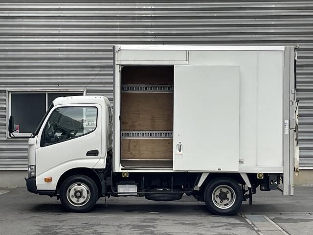 TOYOTA DYNA 2020
