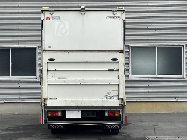 TOYOTA DYNA 2020