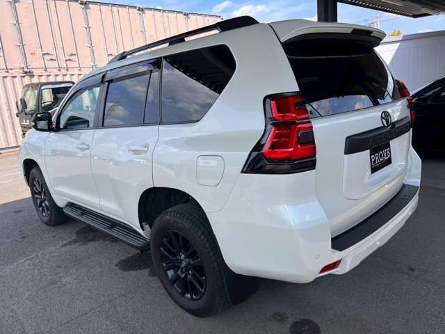 TOYOTA LANDCRUISER PRADO 2023