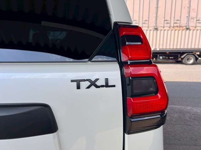 TOYOTA LANDCRUISER PRADO 2023