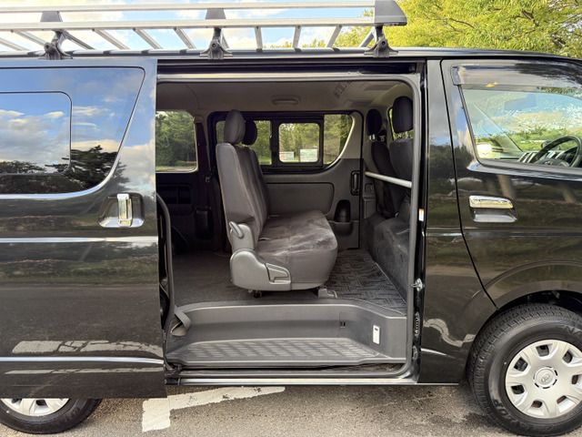 TOYOTA HIACE van 4WD 2015