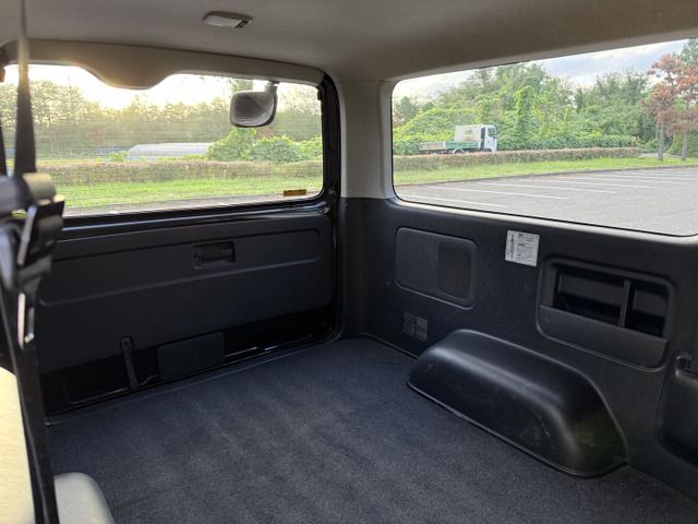 TOYOTA HIACE van 4WD 2015