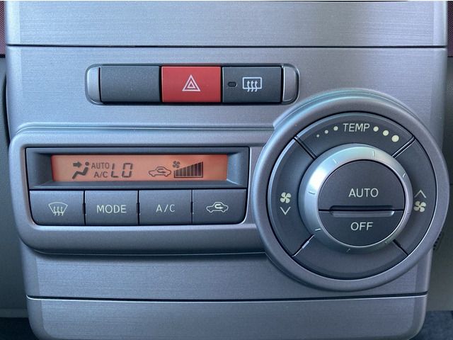 DAIHATSU MOVE CONTE 2010