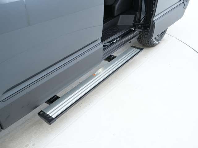 MITSUBISHI DELICA D:5 4WD 2023