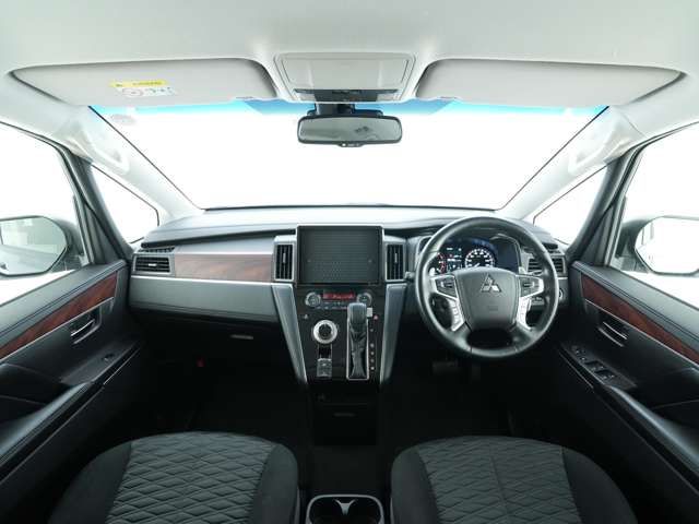 MITSUBISHI DELICA D:5 4WD 2023