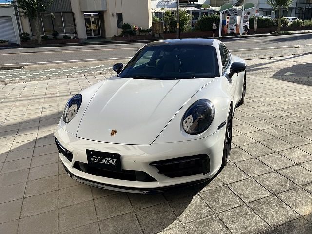 PORSCHE PORSCHE 911 2024