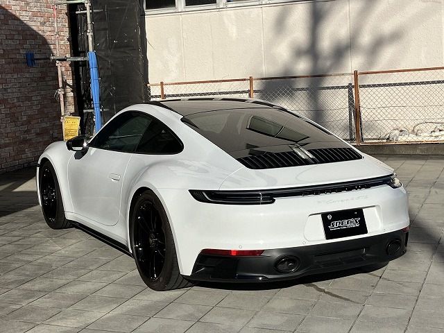 PORSCHE PORSCHE 911 2024