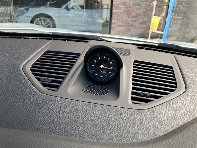 PORSCHE PORSCHE 911 2024