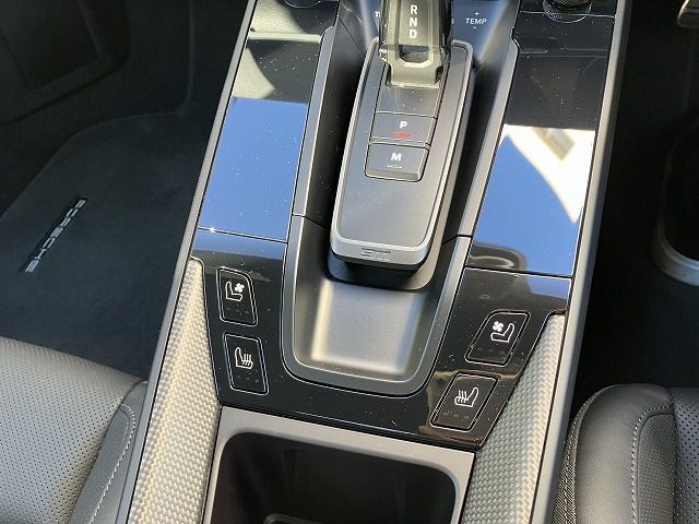 PORSCHE PORSCHE 911 2024