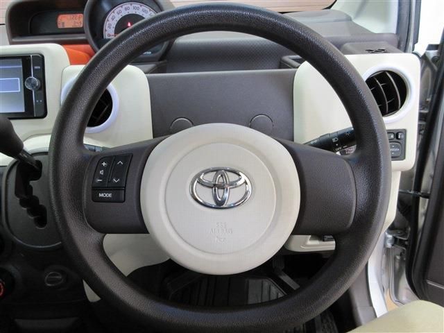 TOYOTA PORTE 2012