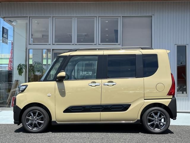 DAIHATSU TANTO FAN CROSS 2024