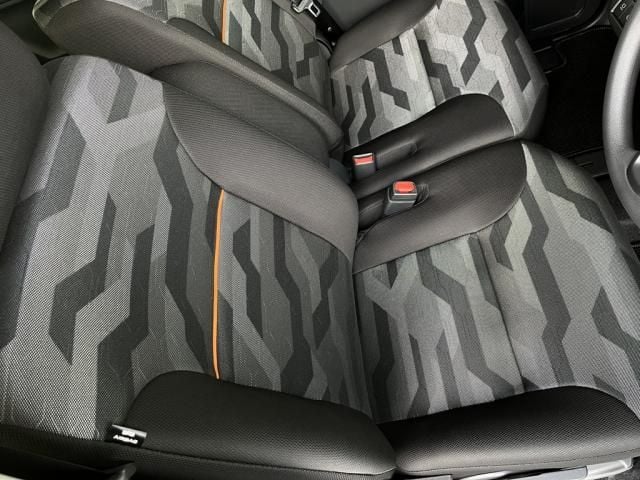 DAIHATSU TANTO FAN CROSS 2024