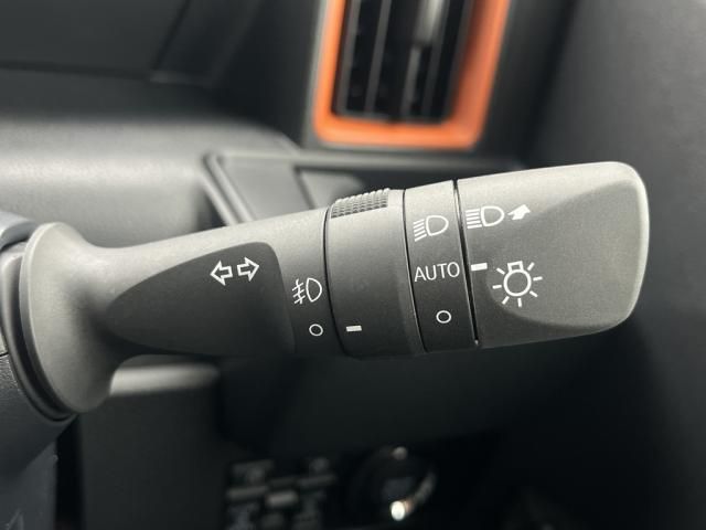 DAIHATSU TANTO FAN CROSS 2024