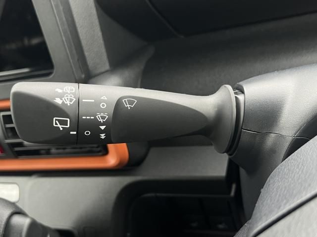 DAIHATSU TANTO FAN CROSS 2024