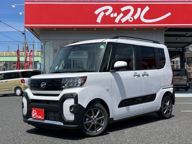 DAIHATSU TANTO FAN CROSS 2024