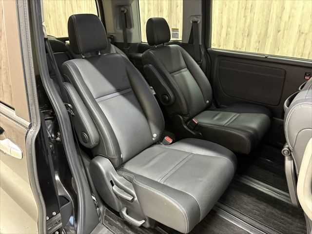 HONDA STEPWAGON SPADA HYBRID 2017