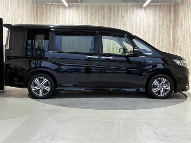 HONDA STEPWAGON SPADA HYBRID 2017