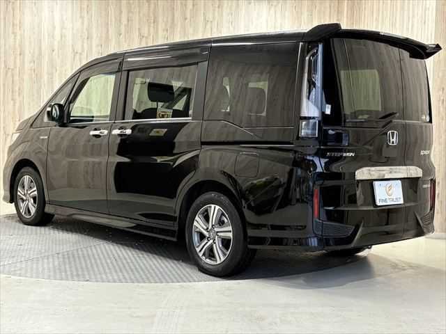 HONDA STEPWAGON SPADA HYBRID 2017