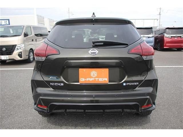 NISSAN KICKS 2021