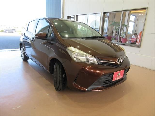 TOYOTA VITZ 2014
