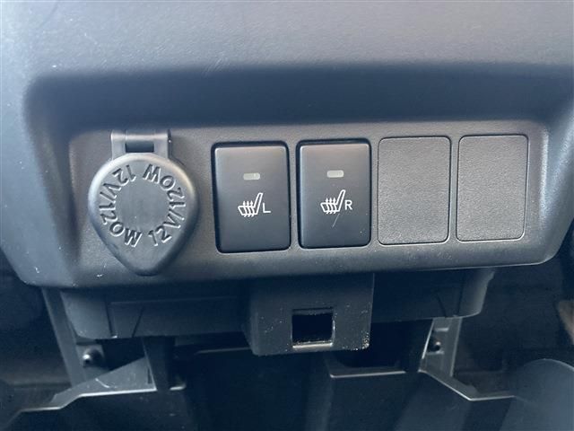 TOYOTA ROOMY 4WD 2023