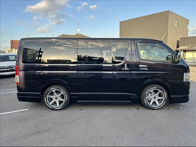 TOYOTA HIACE van 2WD 2024