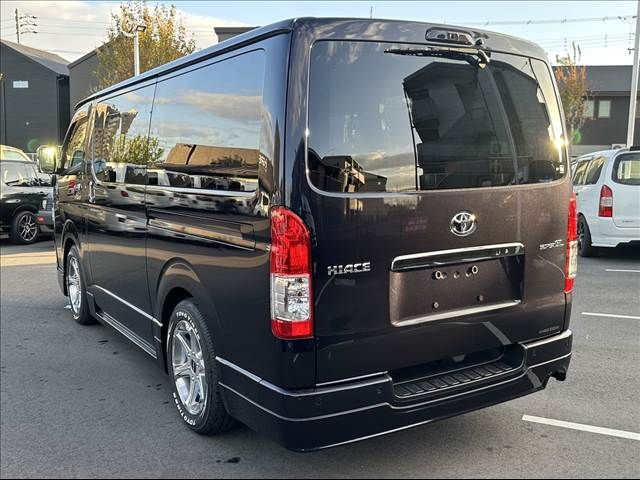 TOYOTA HIACE van 2WD 2024