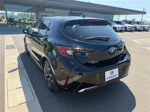 TOYOTA COROLLA SPORT HYBRID 2023