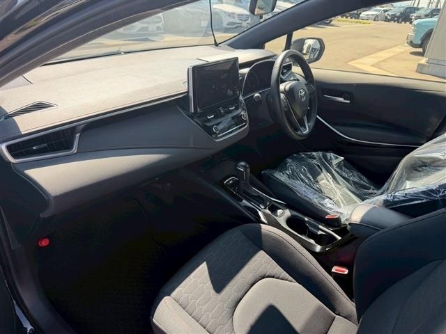 TOYOTA COROLLA SPORT HYBRID 2023