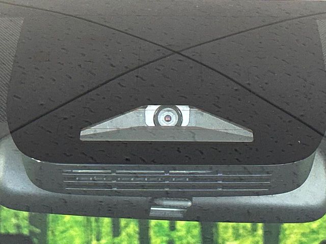 TOYOTA VOXY HYBRID 2025