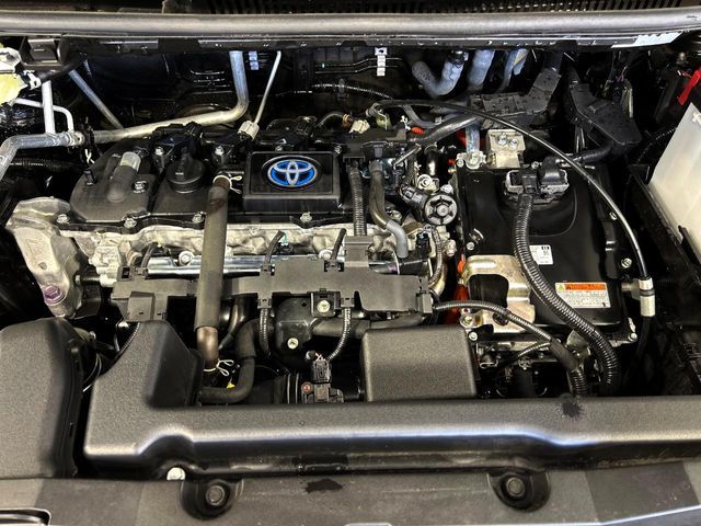 TOYOTA VOXY HYBRID 2025